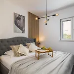 Honoris - Brand New - Private Parking - 90 M From The Beach- Terrace * Slano