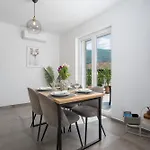 Honoris - Brand New - Private Parking - 90 M From The Beach- Terrace Appartamento *
