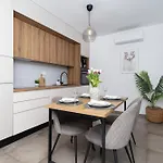 Honoris - Brand New - Private Parking - 90 M From The Beach- Terrace