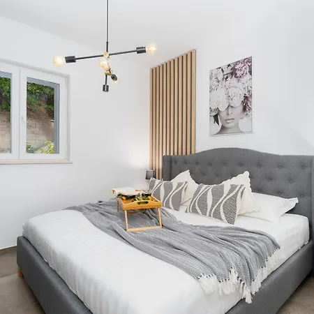 Appartamento Honoris - Brand New - Private Parking - 90 M From The Beach- Terrace