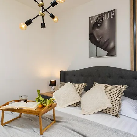 Honoris - Brand New - Private Parking - 90 M From The Beach- Terrace * Slano