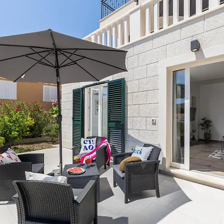 Honoris - Brand New - Private Parking - 90 M From The Beach- Terrace Apartament *