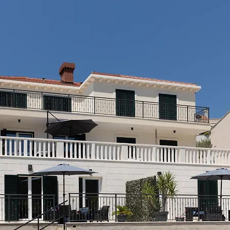 Honoris - Brand New - Private Parking - 90 M From The Beach- Terrace * Slano