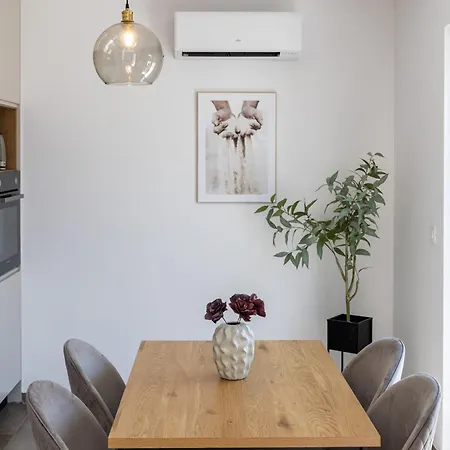 Honoris - Brand New - Private Parking - 90 M From The Beach- Terrace Apartman Slano