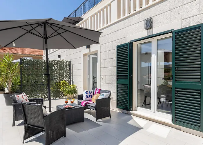 Honoris - Brand New - Private Parking - 90 M From The Beach- Terrace Apartament Slano